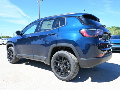 New 2026 Jeep Compass Latitude AWD/4WD image 2