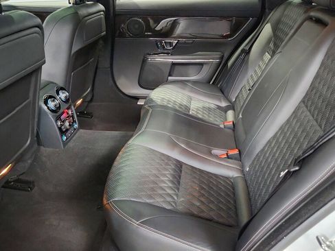 Used 2019 Jaguar XJ AWD image 27