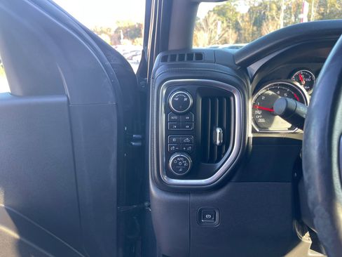 Used 2019 Chevrolet Silverado 1500 LT Trail Boss image 15