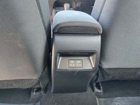 Used 2024 Toyota Corolla LE FWD image 13