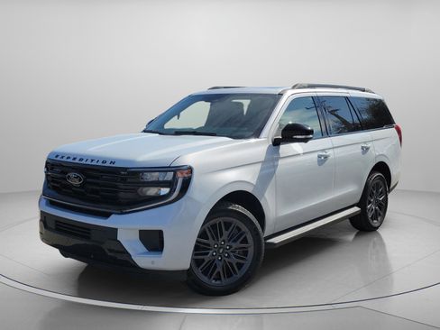 New 2026 Ford Expedition Platinum w/ Stealth Appearance Package image 2
