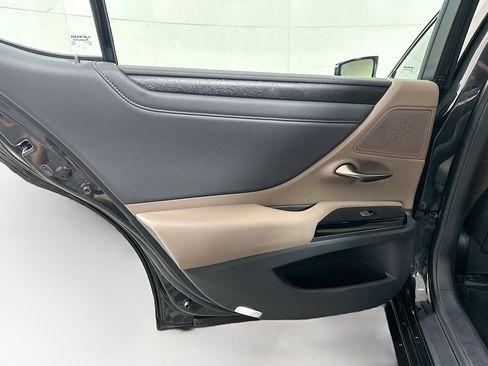 Used 2024 Lexus ES 350 w/ Premium Package image 27