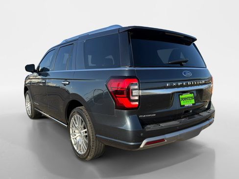 Used 2023 Ford Expedition Platinum AWD/4WD image 4