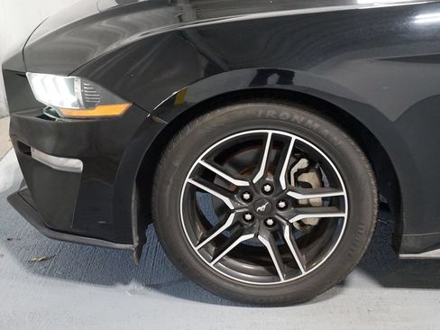 Used 2023 Ford Mustang Premium RWD image 5