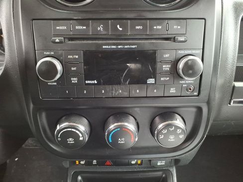 Used 2015 Jeep Patriot Latitude w/ Sun/Sound Group image 26