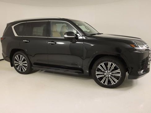 New 2026 Lexus LX 600 4WD w/ Accessory Package (2T) image 5