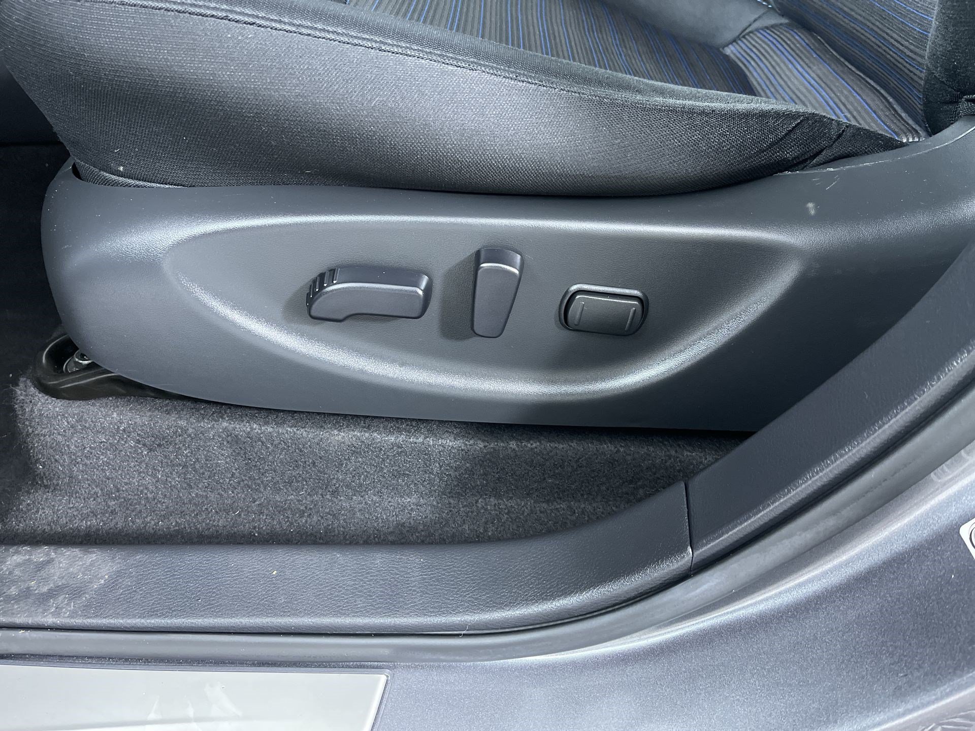 Certified 2024 Nissan Leaf SV Plus FWD image 13