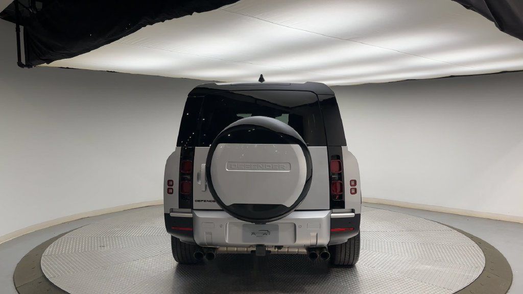 Used 2024 Land Rover Defender 130 S AWD/4WD image 3