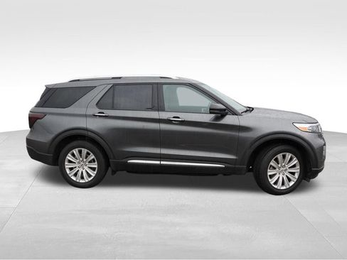 Certified 2020 Ford Explorer Limited AWD/4WD image 3