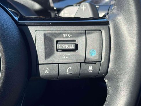 Used 2023 Nissan Pathfinder SL image 21