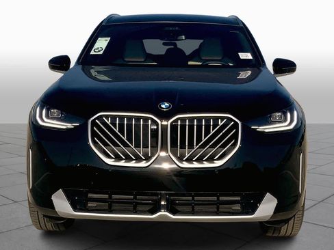 Used 2026 BMW X3 xDrive30 w/ Premium Package image 3