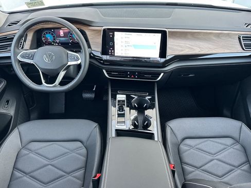 New 2026 Volkswagen Atlas SE FWD image 11