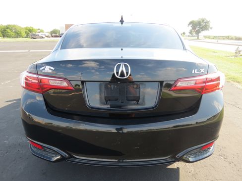 Used 2016 Acura ILX image 8
