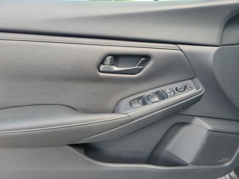 Certified 2025 Nissan Sentra S FWD image 15