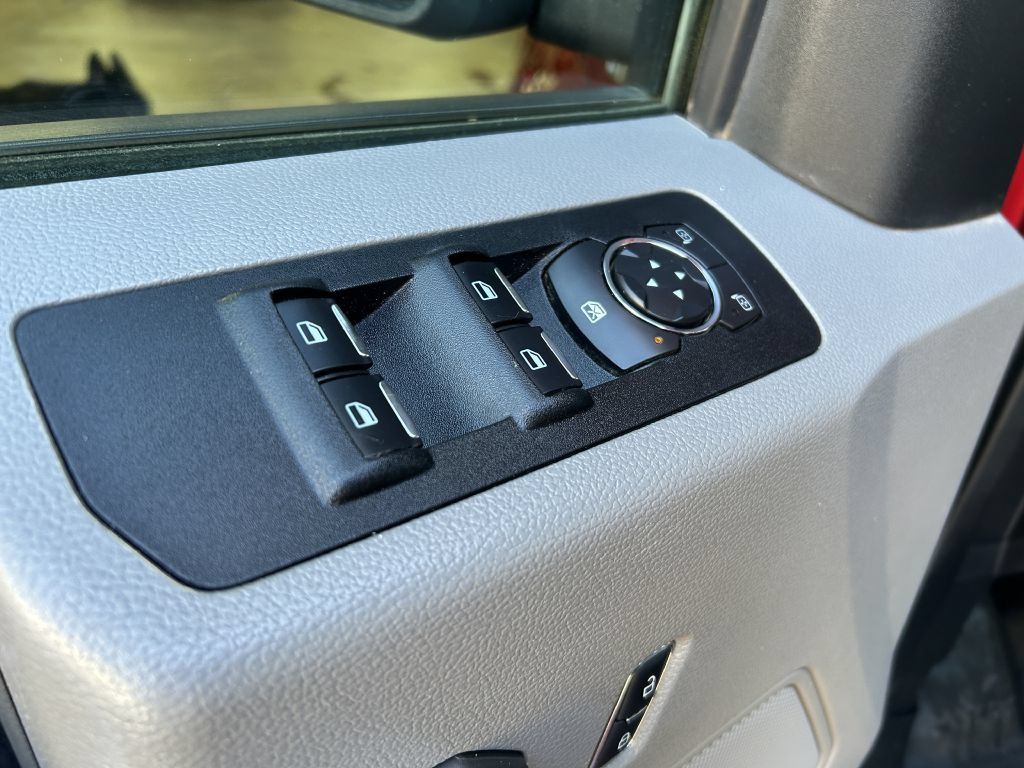 Used 2020 Ford F150 XLT w/ Equipment Group 302A Luxury AWD/4WD image 4