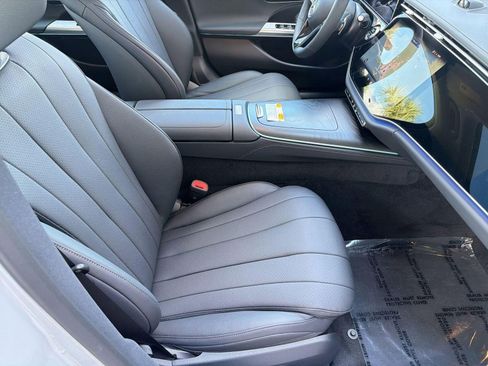 New 2026 Mercedes-Benz E 350 4MATIC Sedan image 31