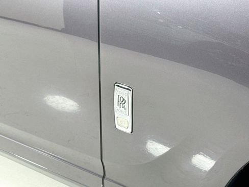 Used 2019 Rolls-Royce Ghost RWD image 40