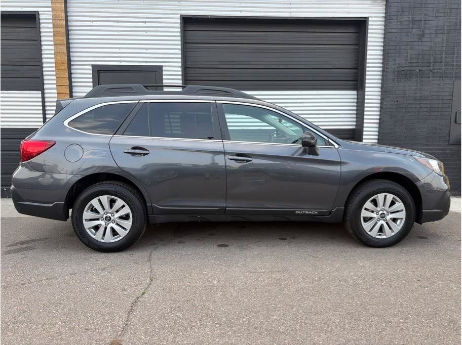 Used 2019 Subaru Outback 2.5i Premium AWD/4WD image 11