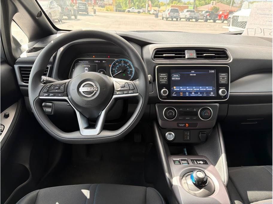 Used 2025 Nissan Leaf S FWD image 5