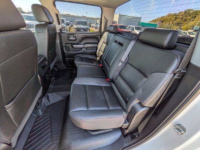 Used 2019 GMC Sierra 2500 SLT w/ Duramax Plus Package AWD/4WD image 15