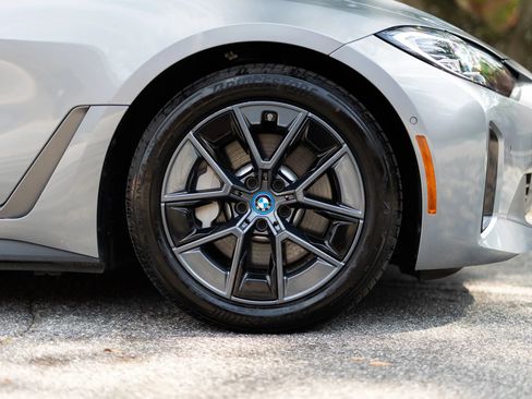 Used 2024 BMW i4 eDrive40 w/ Convenience Package RWD image 15