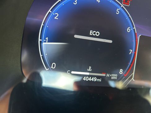 Used 2024 Toyota Highlander Platinum FWD image 50
