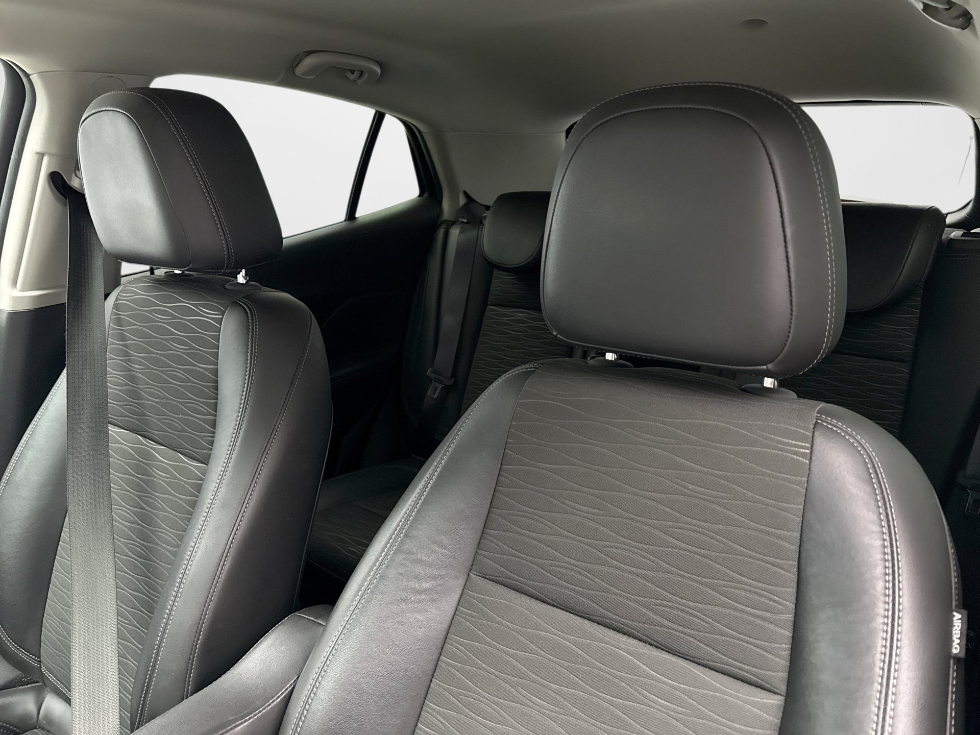 Used 2016 Buick Encore Sport Touring FWD image 19