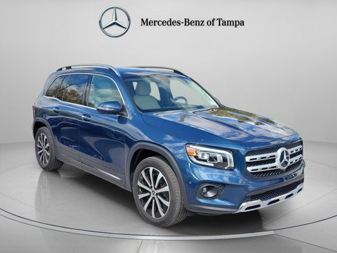 Used 2023 Mercedes-Benz GLB 250 4MATIC image 5