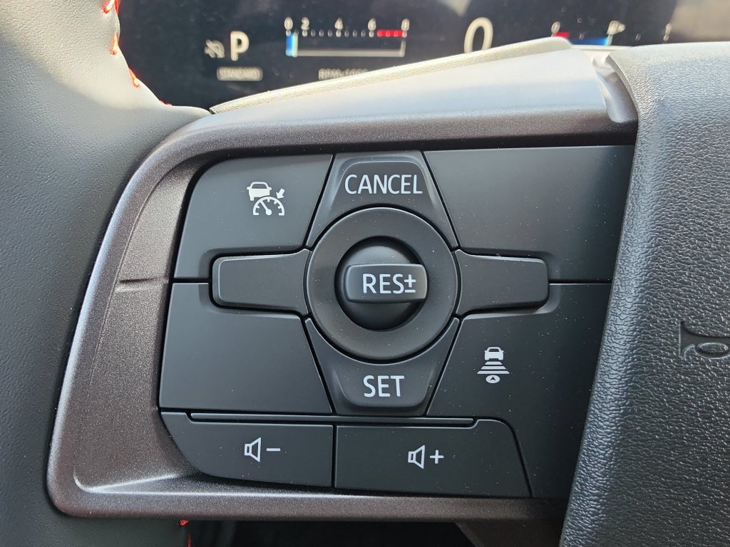 New 2027 Nissan Sentra SR w/ Floor Mat Package FWD image 32