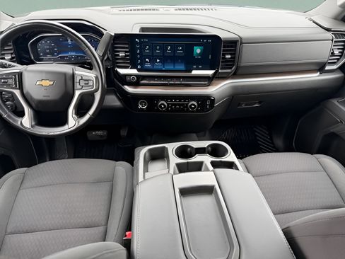 Used 2022 Chevrolet Silverado 1500 LT AWD/4WD image 10