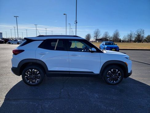 Used 2021 Chevrolet TrailBlazer LT w/ Convenience Package image 7