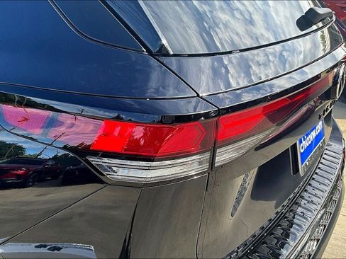 New 2026 Volkswagen Tiguan SE R-Line AWD/4WD image 30