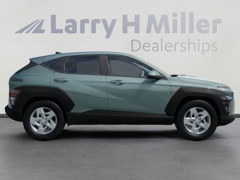 New 2026 Hyundai Kona SE image 7