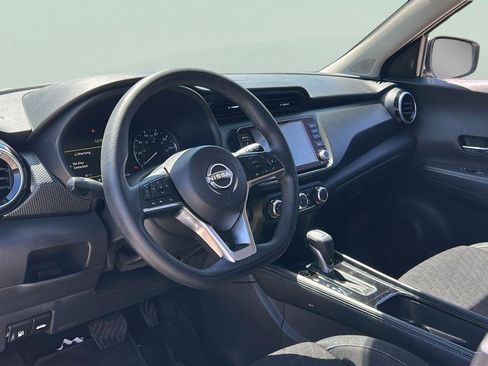 Used 2024 Nissan Kicks SV w/ Interior Electronics Package FWD image 15