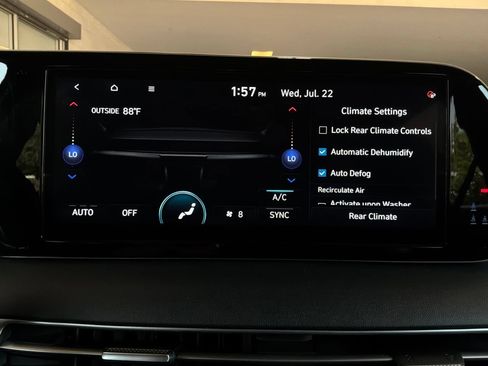 Used 2025 Hyundai Palisade SEL FWD image 33