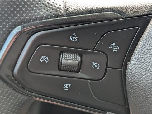 Used 2024 Chevrolet Trax LS w/ Driver Confidence Package FWD image 19