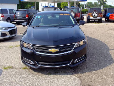 Used 2019 Chevrolet Impala LS FWD image 2