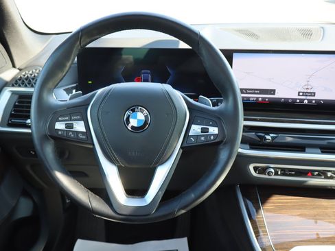 Used 2024 BMW X5 xDrive40i AWD/4WD image 12