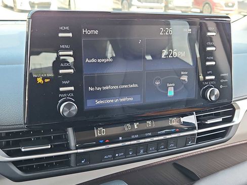 Used 2023 Toyota Sienna XLE image 27