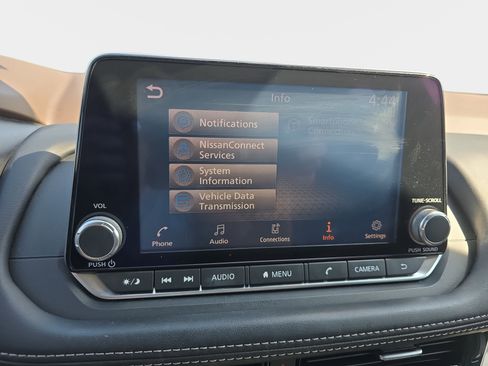 Used 2021 Nissan Rogue SV w/ Premium Package FWD image 21