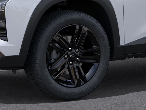 New 2026 Chevrolet Trax ACTIV w/ Sunroof Package FWD image 9