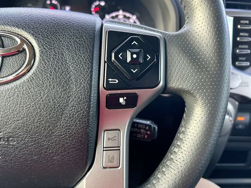 Used 2022 Toyota 4Runner SR5 RWD image 17