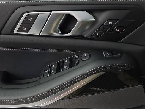 New 2026 BMW X5 M60i image 27