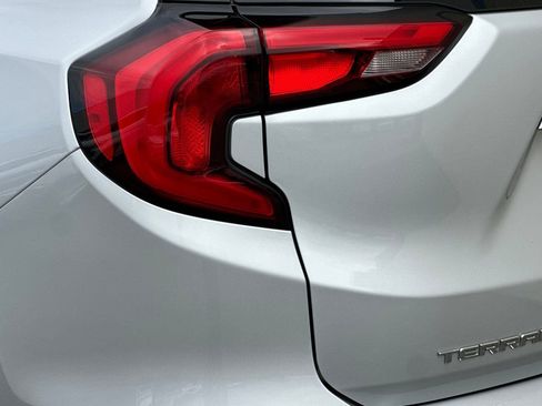 Certified 2021 GMC Terrain SLE image 37