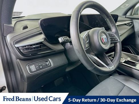 Used 2025 Buick Enclave Preferred image 11