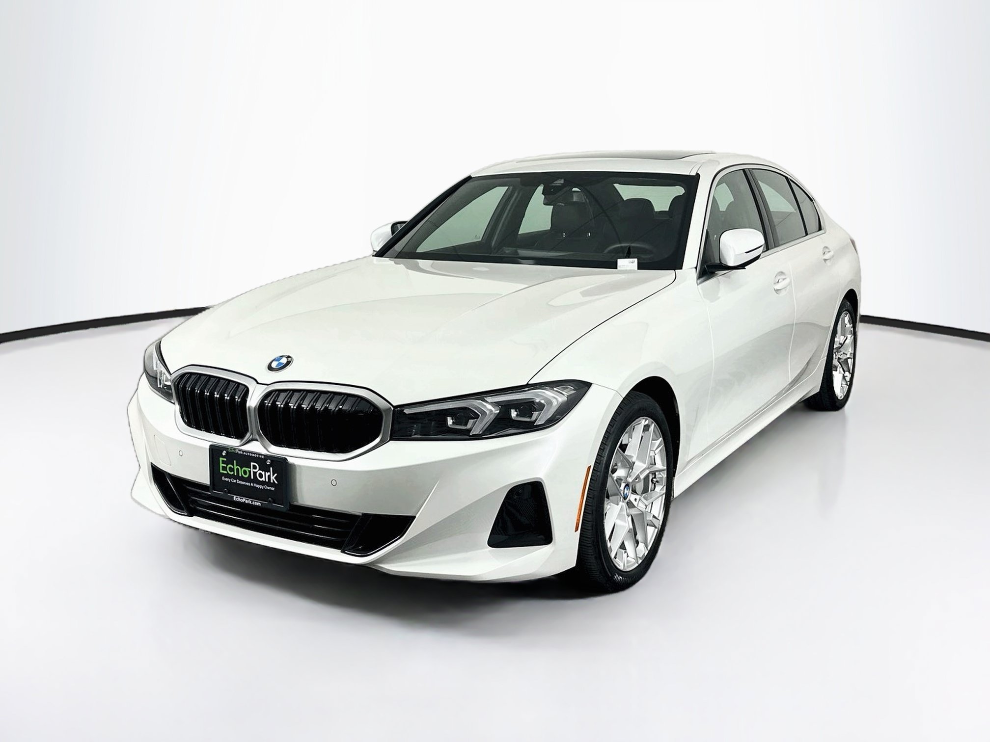 Used 2026 BMW 330i Sedan RWD image 3
