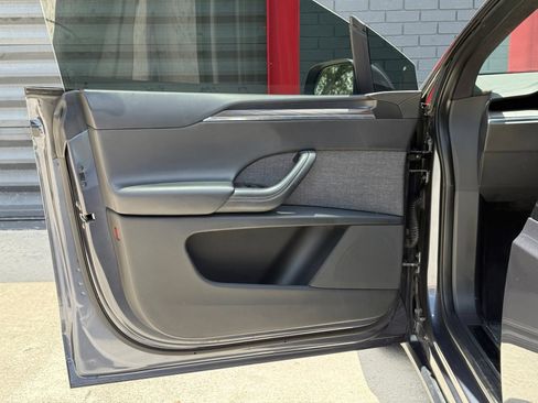 Used 2023 Tesla Model X AWD/4WD image 15