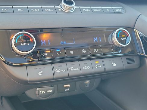 New 2026 Hyundai Elantra Limited FWD image 26