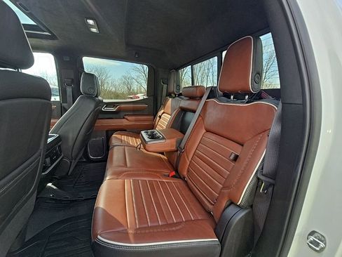 Used 2024 GMC Sierra 1500 Denali Ultimate AWD/4WD image 15