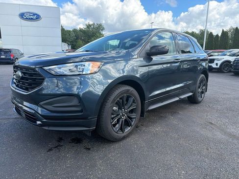 Used 2023 Ford Edge SE w/ Black Appearance Package AWD/4WD image 1